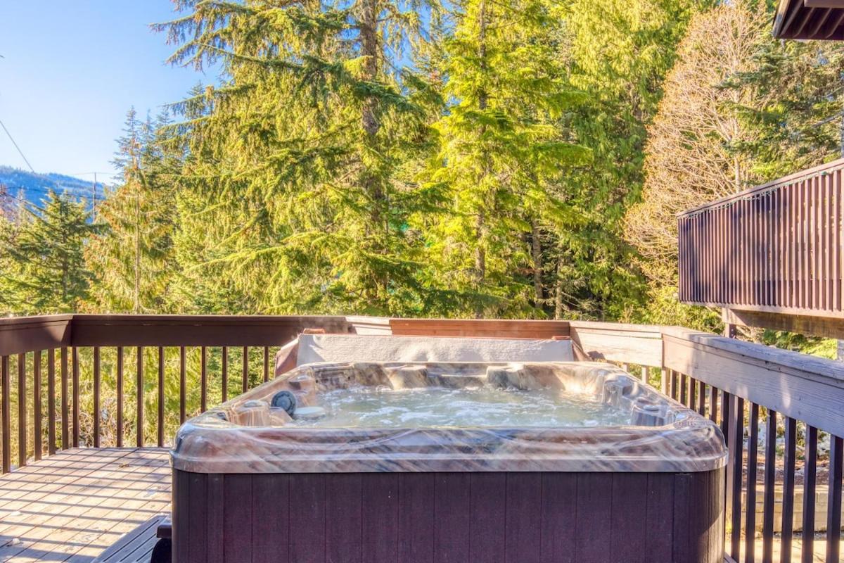 Great Blue Lodge - Spacious Ski Lodge, Hot Tub, Sauna, Game Room & More Government Camp Εξωτερικό φωτογραφία